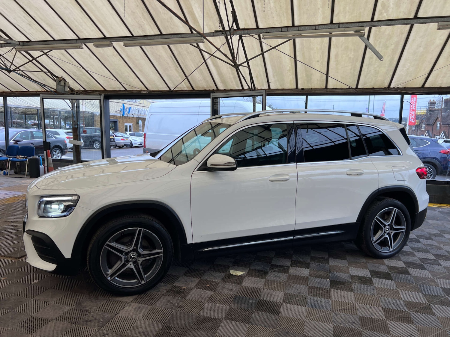 Used Mercedes-Benz GLB 2021 for sale - 77610601: Photo 5