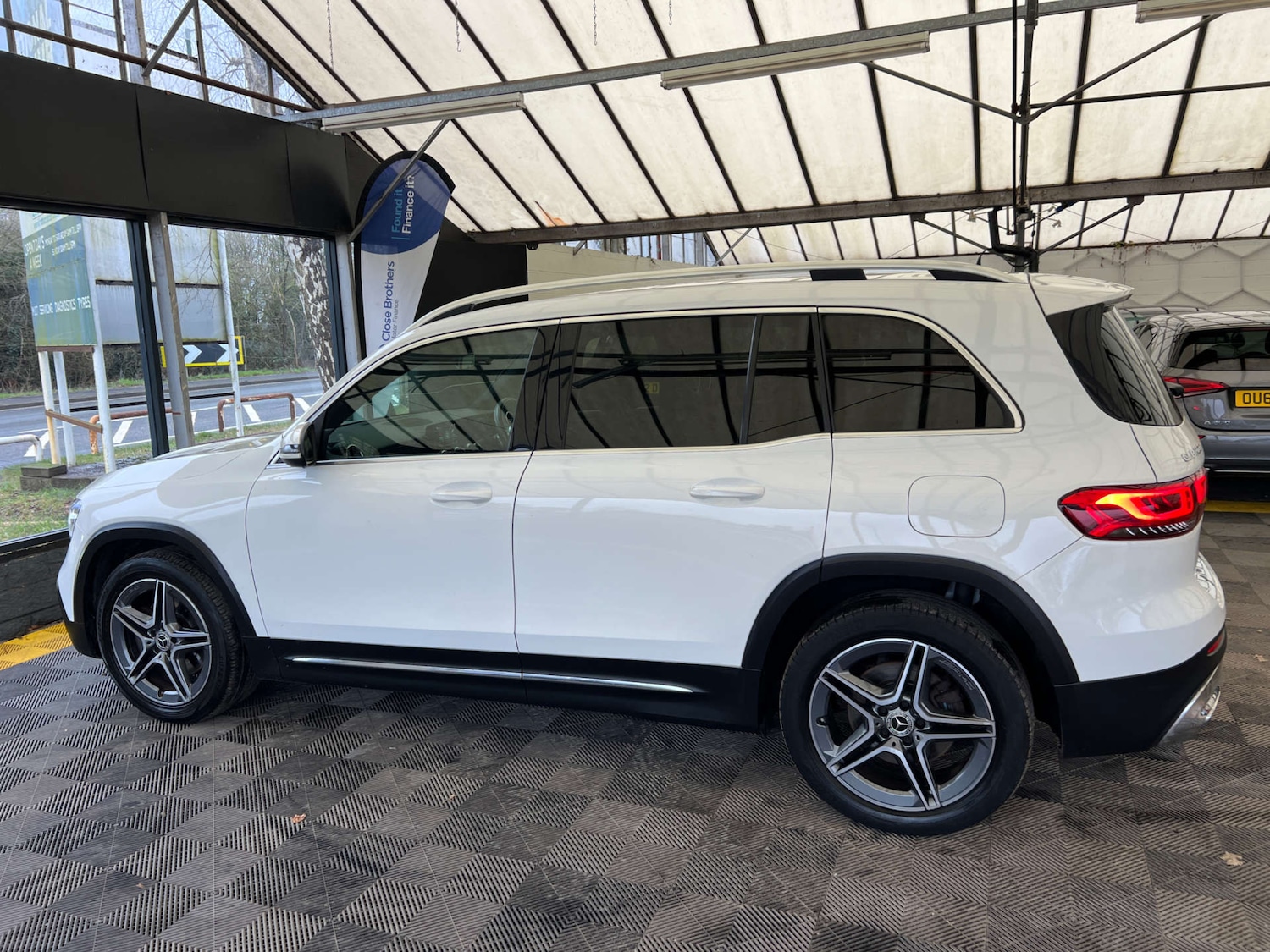 Used Mercedes-Benz GLB 2021 for sale - 77610601: Photo 7