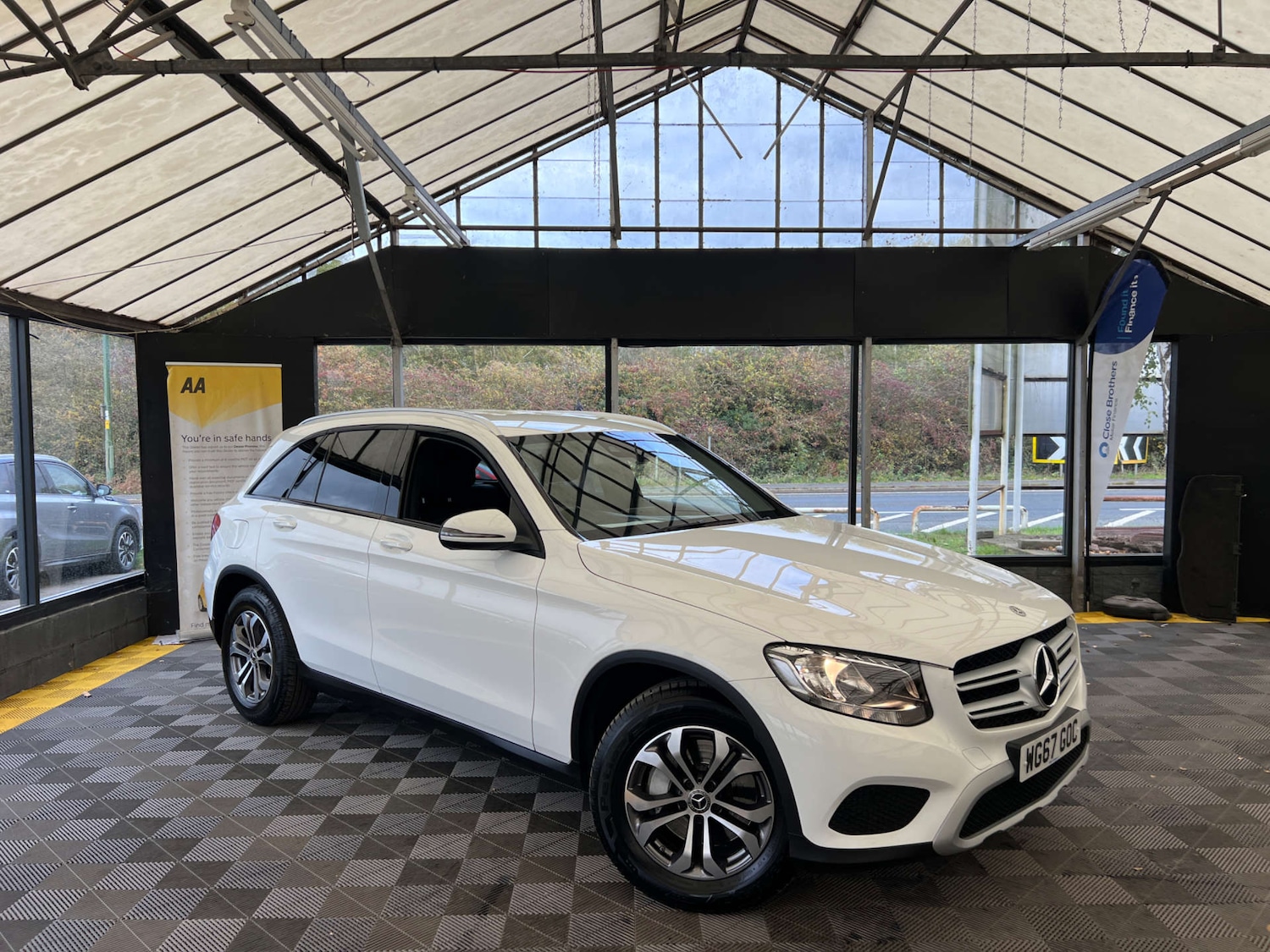 Used Mercedes-Benz GLC 2017 for sale - 76363971: Photo 1