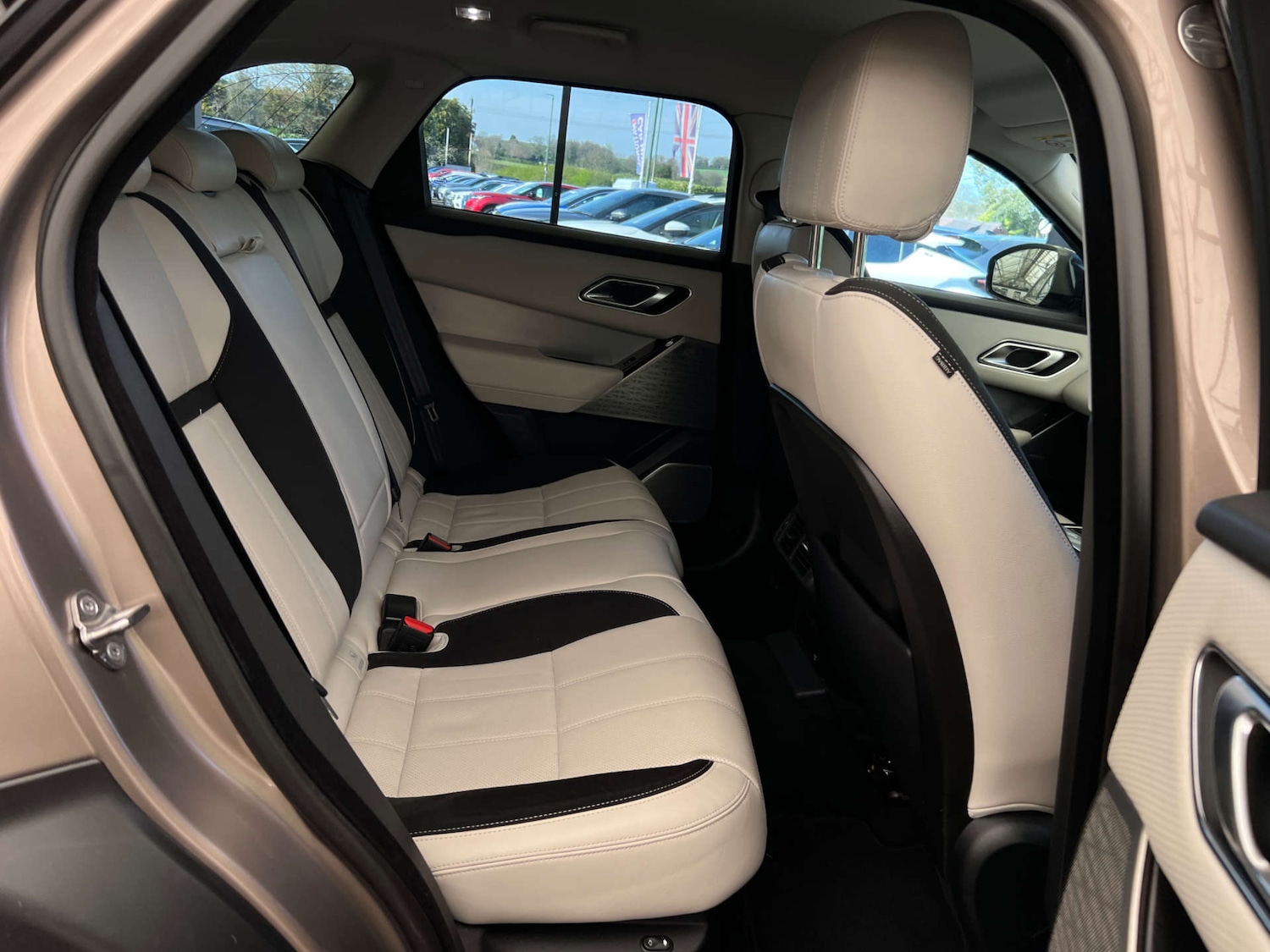 Used Land Rover Range Rover Velar 2018 for sale - 78155681: Photo 28