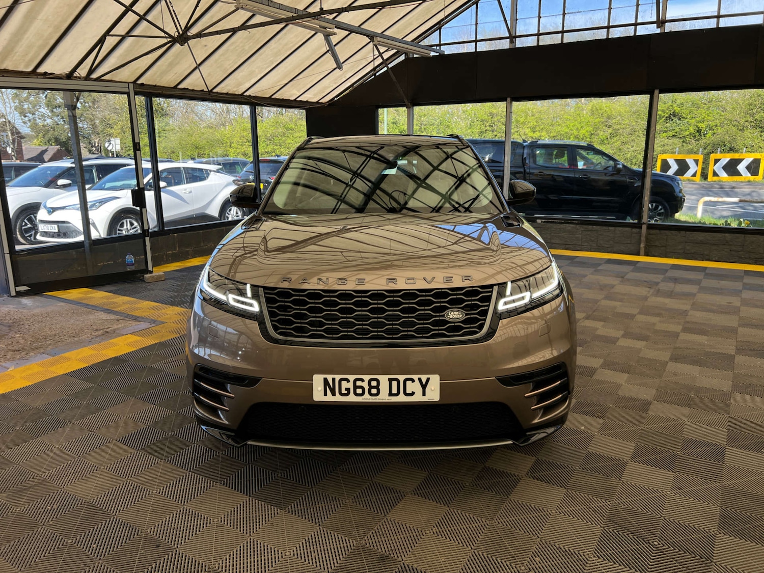 Used Land Rover Range Rover Velar 2018 for sale - 78155681: Photo 4