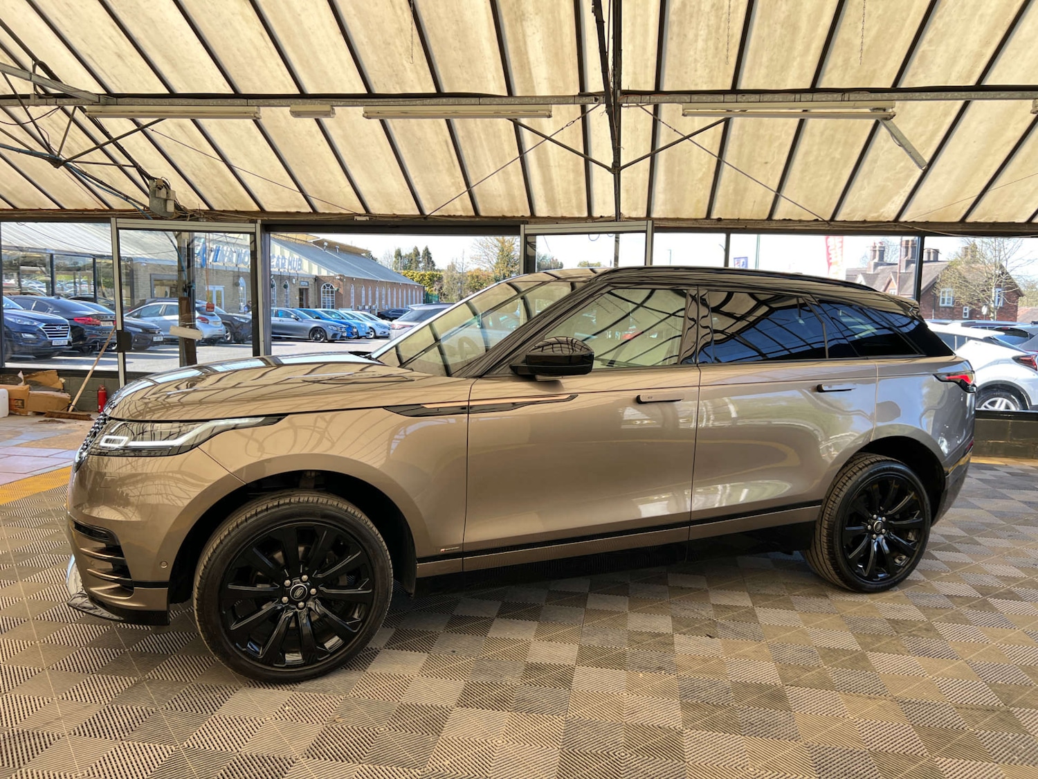 Used Land Rover Range Rover Velar 2018 for sale - 78155681: Photo 5