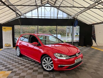 Volkswagen - Golf