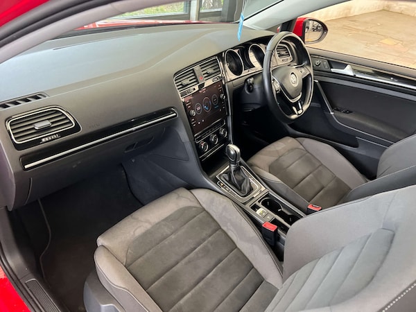 Used Volkswagen Golf 2019 for sale - 76231882: Photo 24