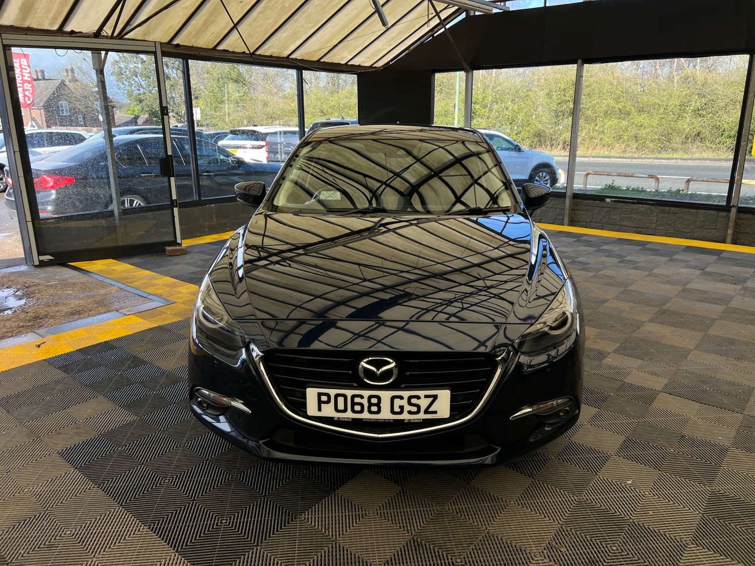 Used Mazda Mazda3 2018 for sale - 78025298: Photo 4