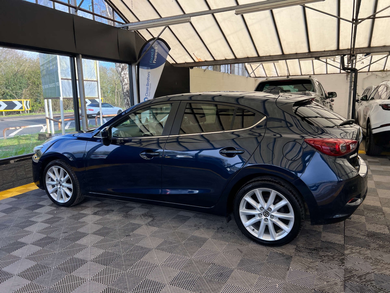 Used Mazda Mazda3 2018 for sale - 78025298: Photo 7