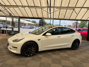 Used Tesla Model 3 2023 for sale - 79111872: Photo