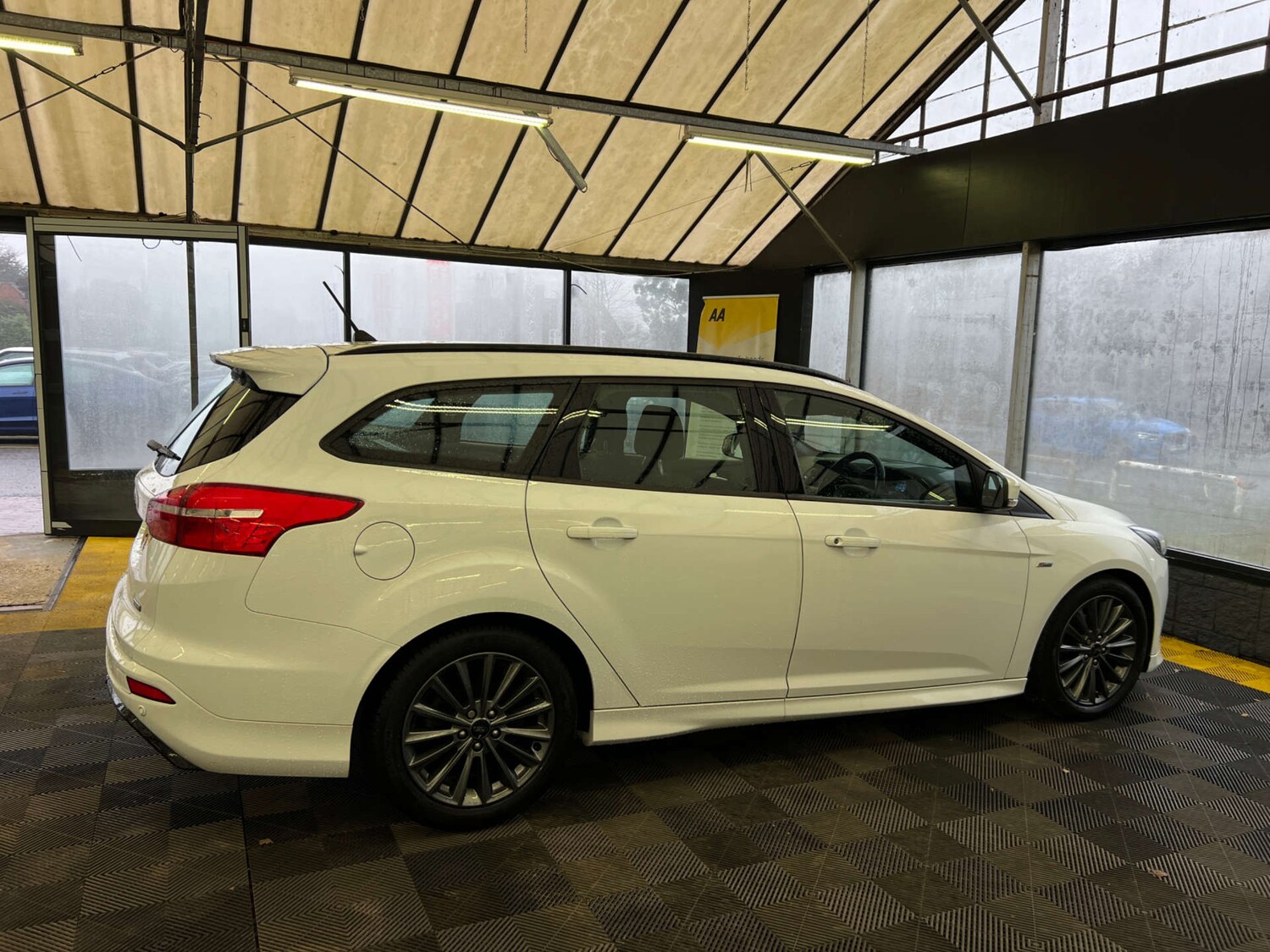 Used Ford Focus 2017 for sale - 77475165: Photo 7