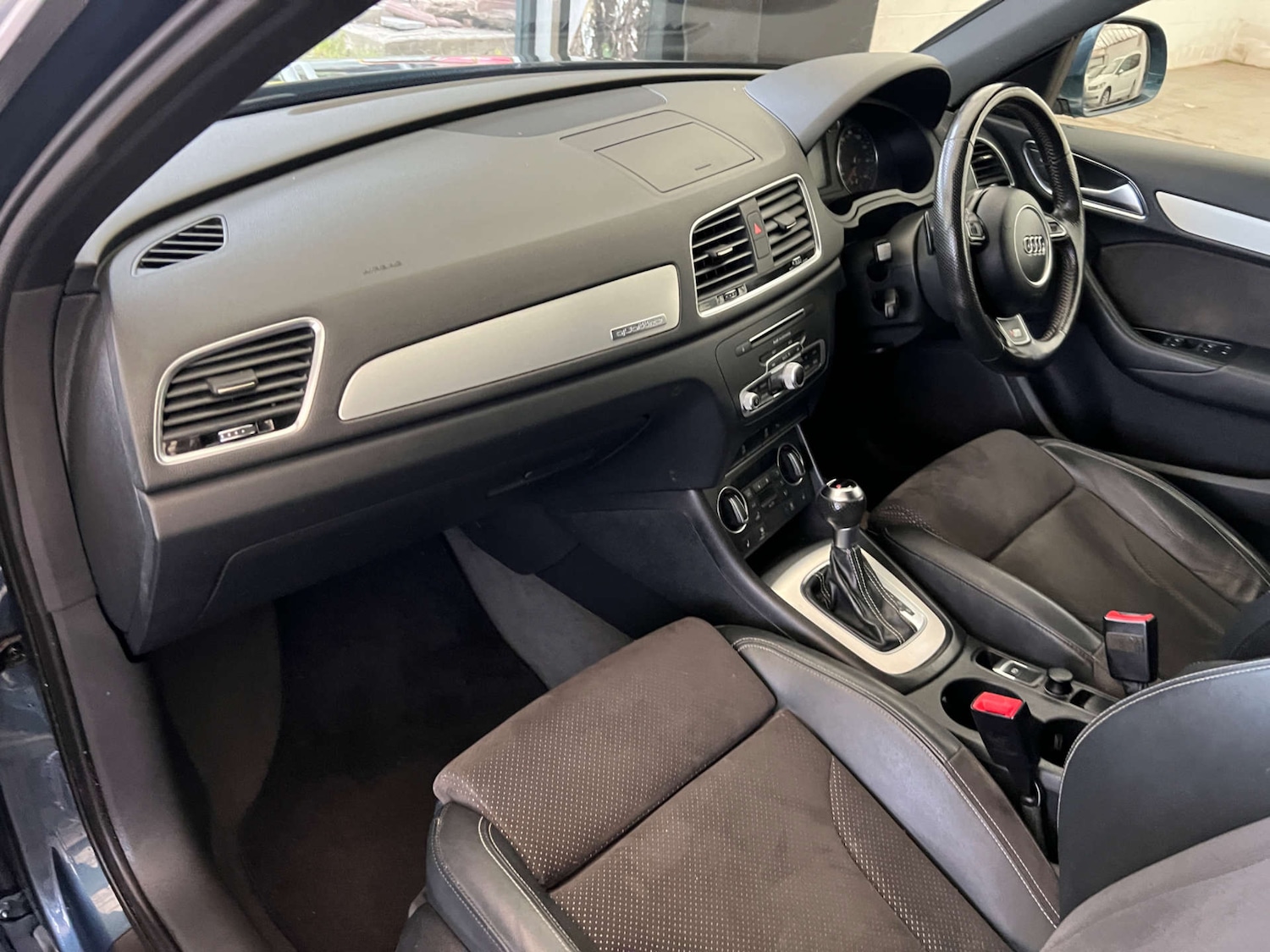 Used Audi Q3 2016 for sale - 76919184: Photo 28