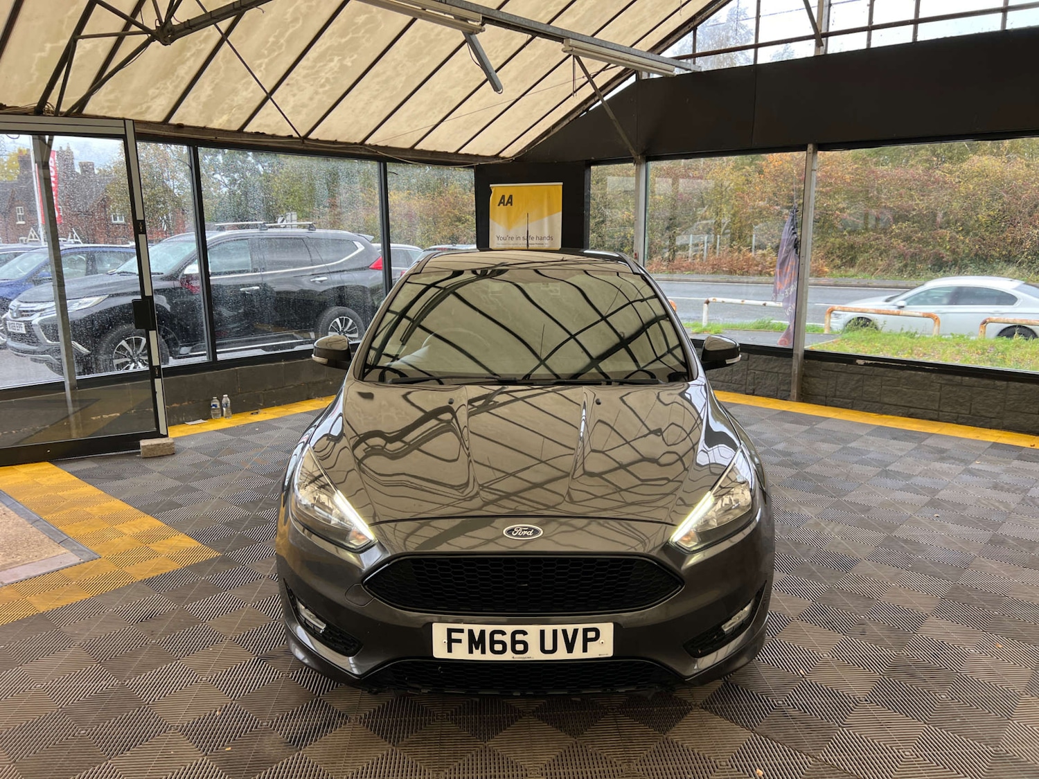Used Ford Focus 2017 for sale - 76363980: Photo 2