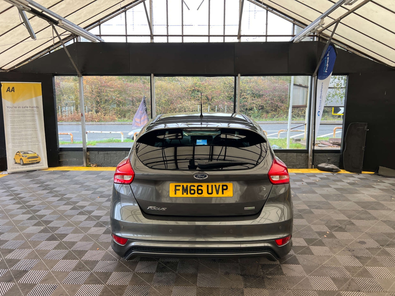 Used Ford Focus 2017 for sale - 76363980: Photo 5