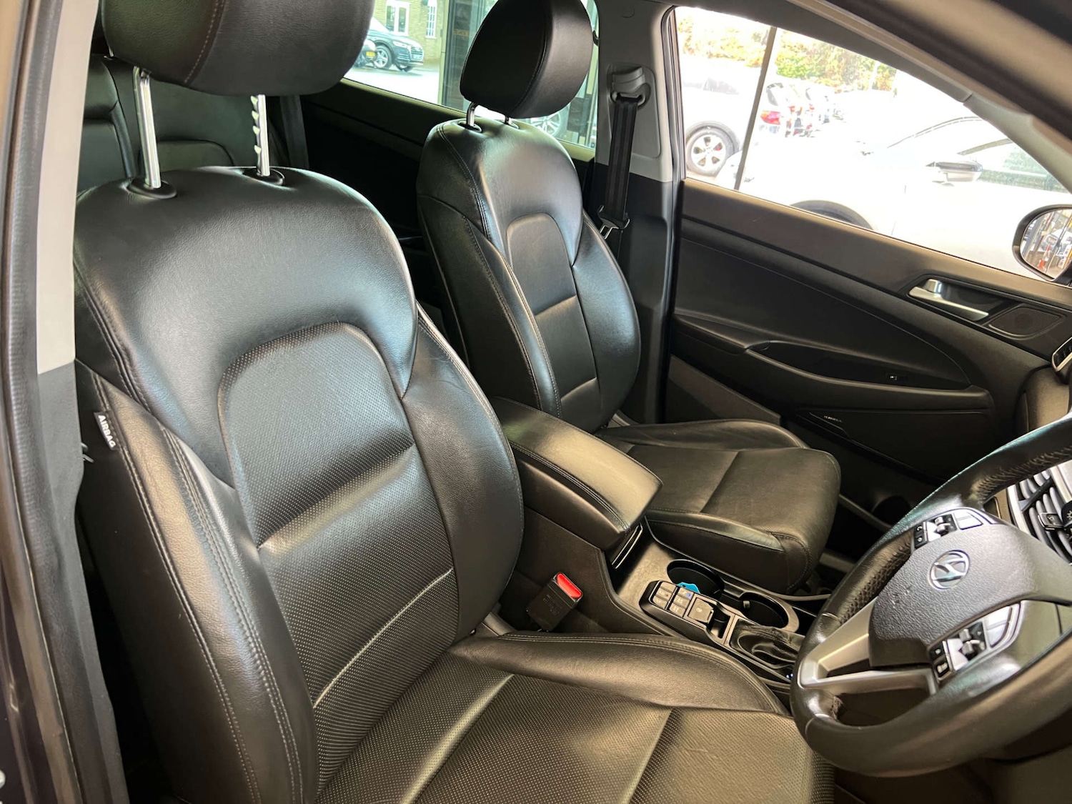 Used Hyundai TUCSON 2019 for sale - 76509353: Photo 10