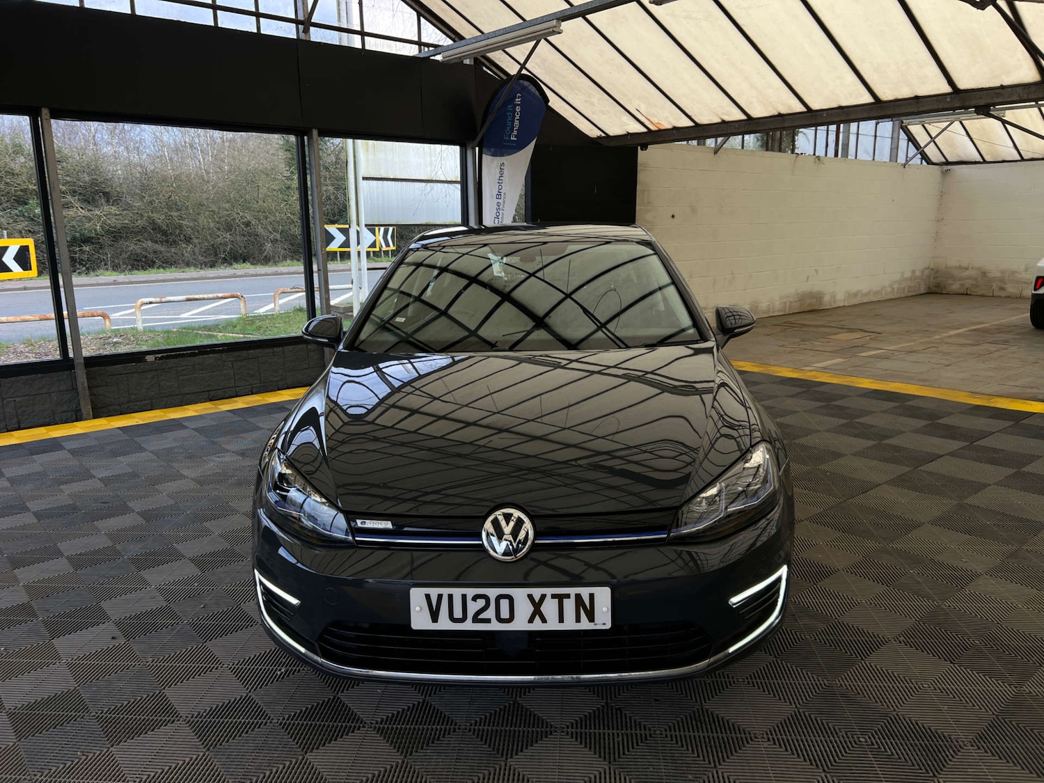 Used Volkswagen Golf 2020 for sale - 77821681: Photo 3