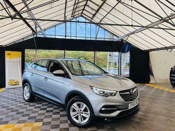 2018 - 1.2 Grandland X SE T S/S 5dr