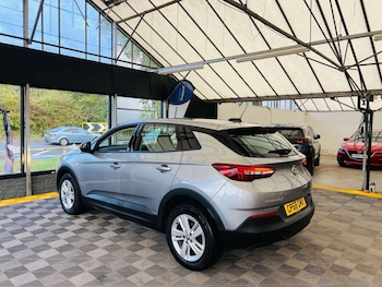 Used Vauxhall Grandland X 2018 for sale - 75739420: Photo