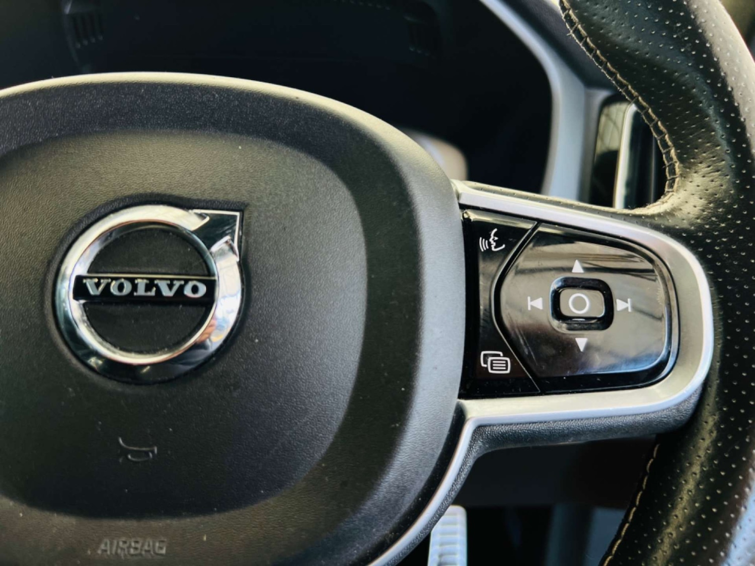 Used Volvo XC60 2017 for sale - 76402687: Photo 20