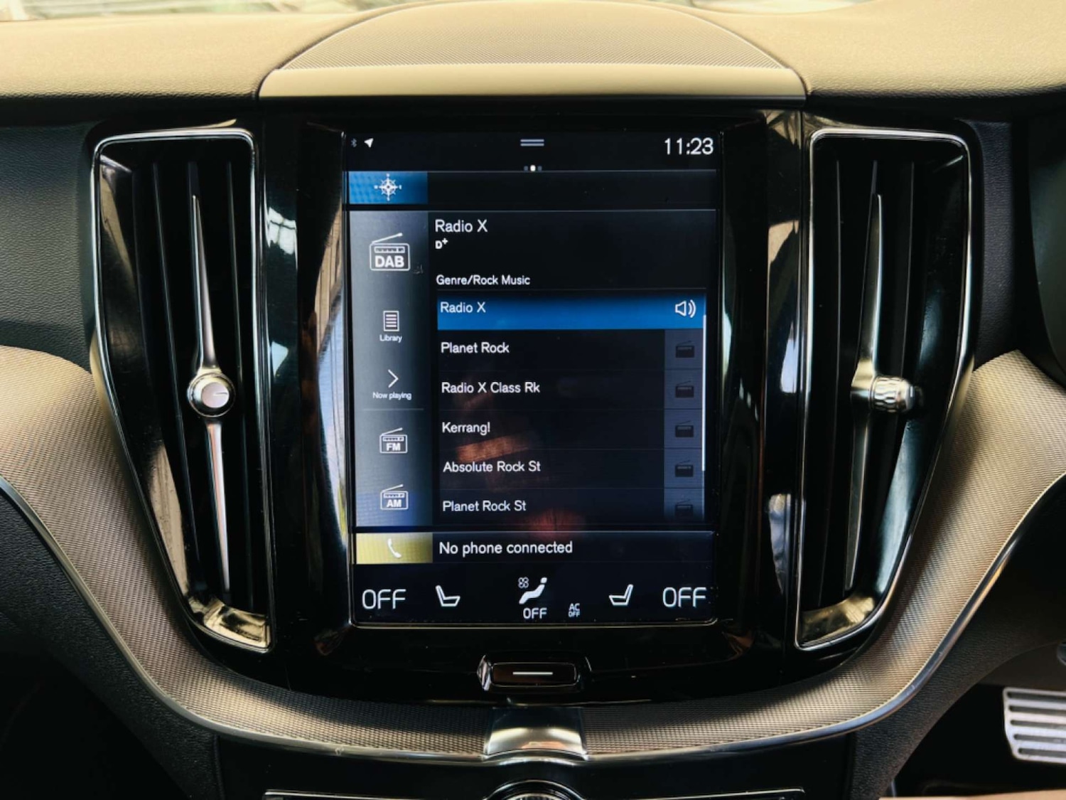 Used Volvo XC60 2017 for sale - 76402687: Photo 21