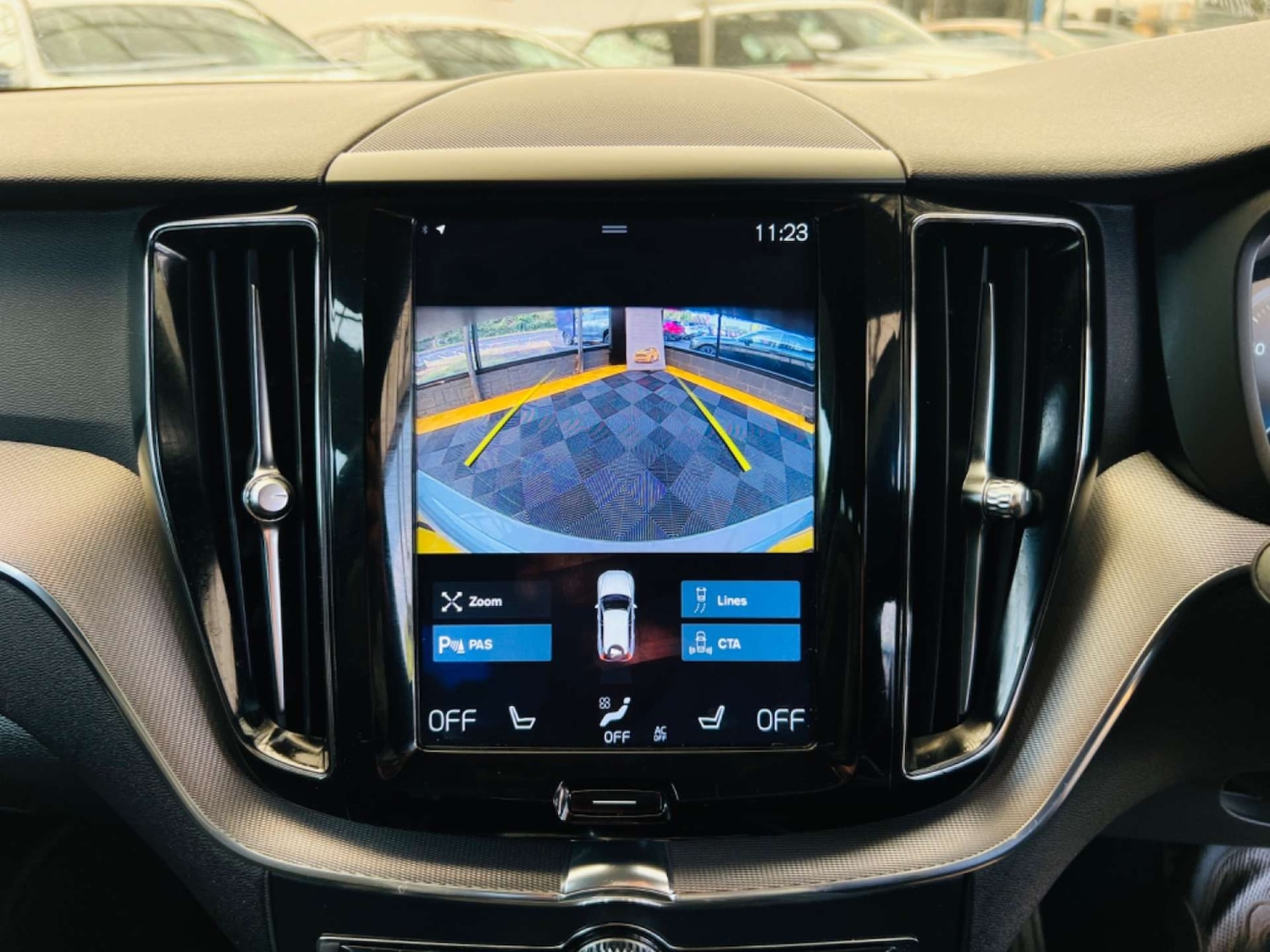 Used Volvo XC60 2017 for sale - 76402687: Photo 28