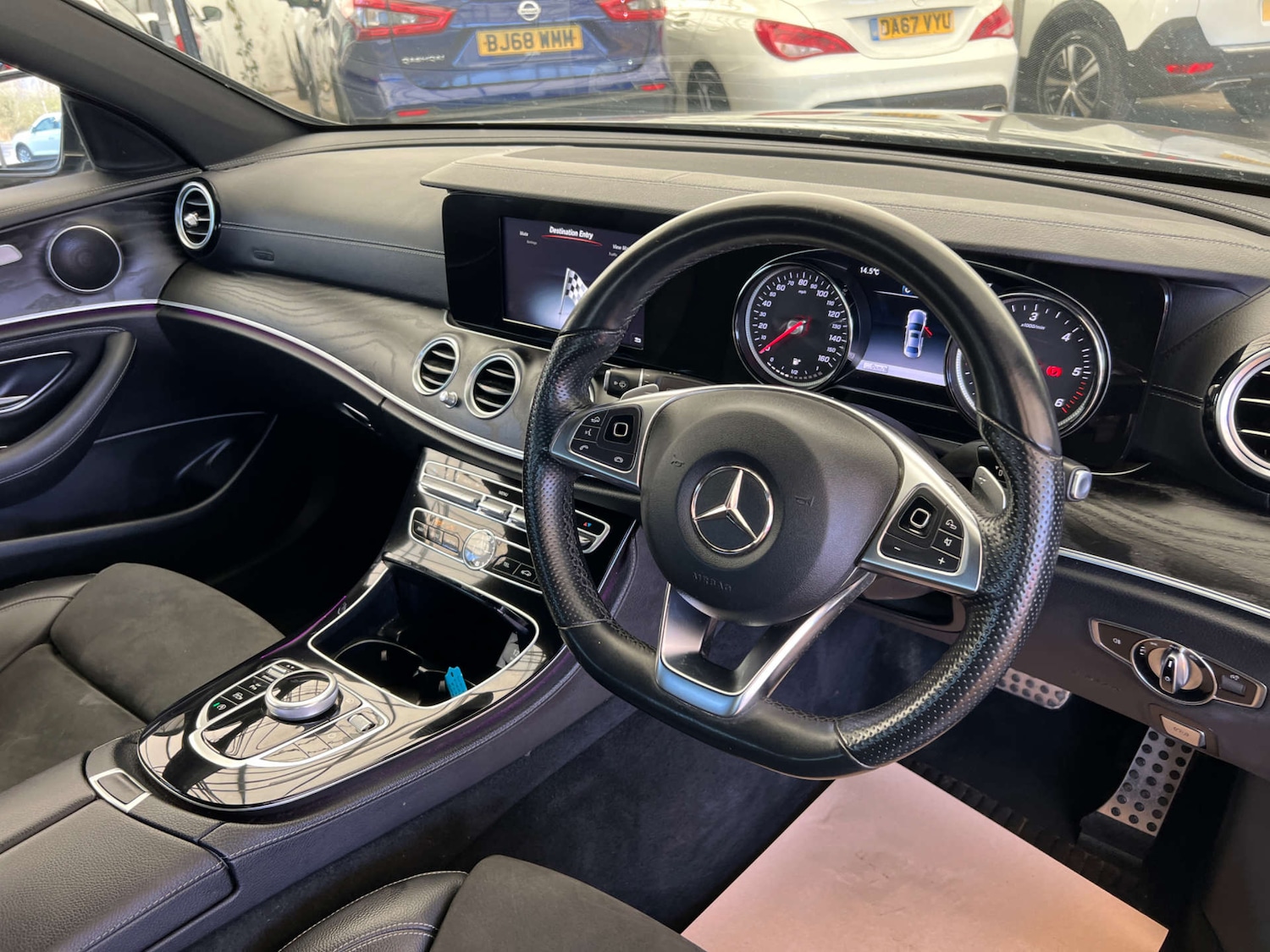 Used Mercedes-Benz E Class 2018 for sale - 77979870: Photo 12