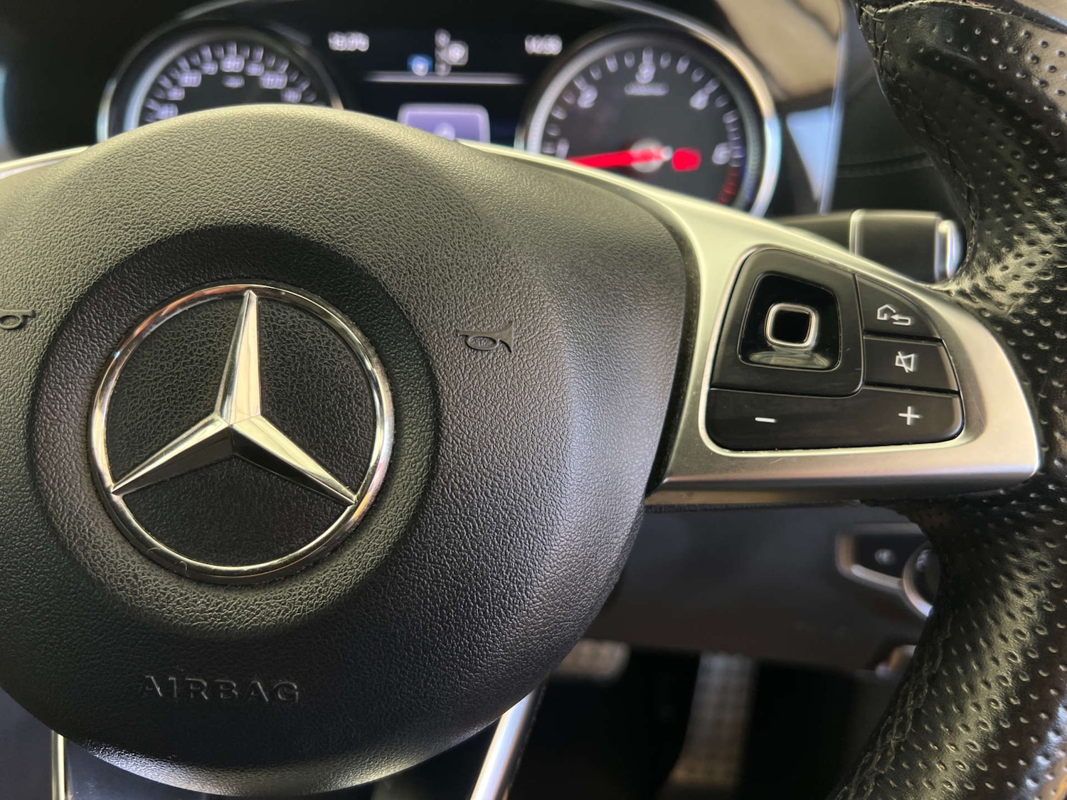 Used Mercedes-Benz E Class 2018 for sale - 77979870: Photo 16