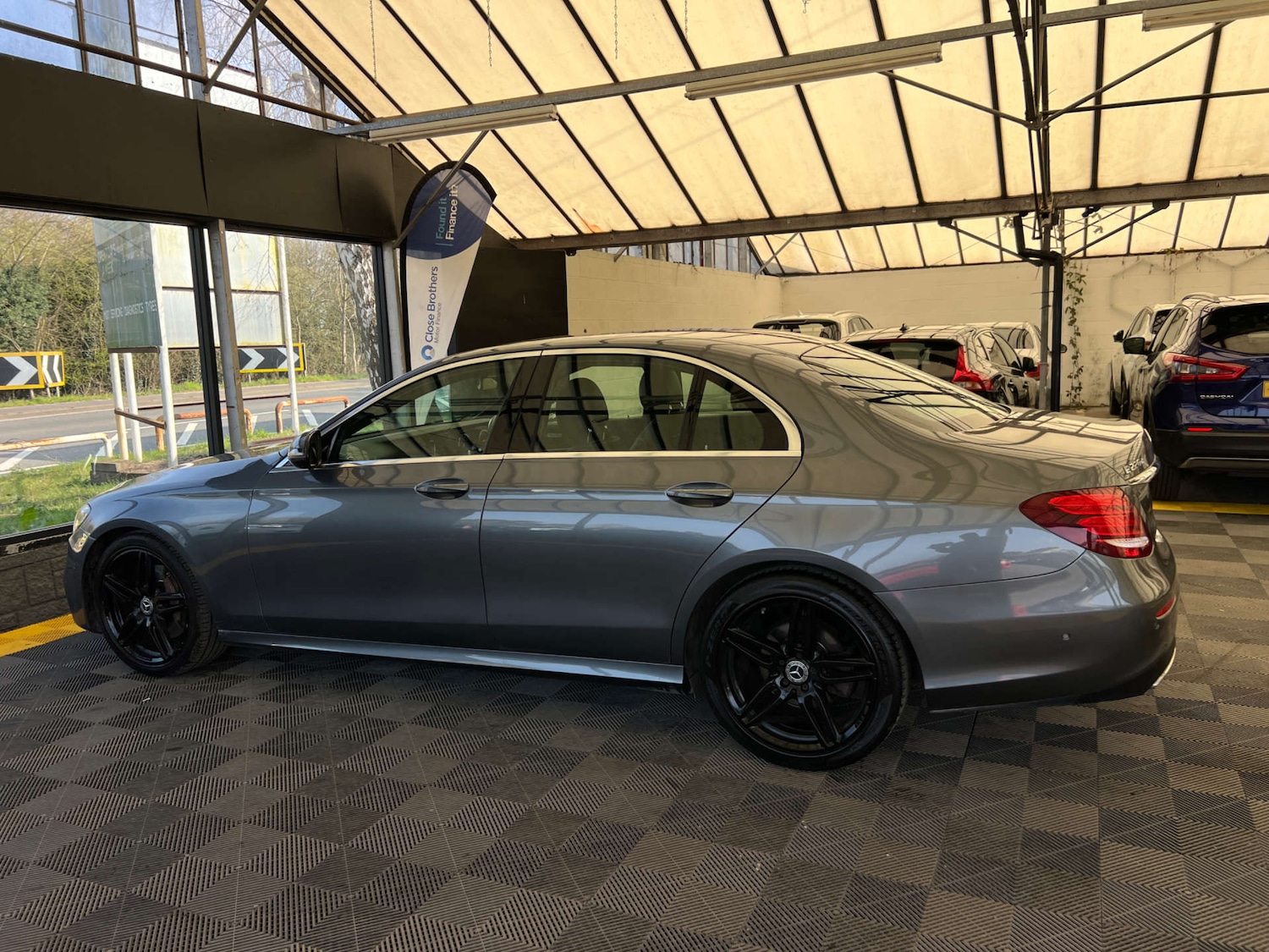 Used Mercedes-Benz E Class 2018 for sale - 77979870: Photo 7