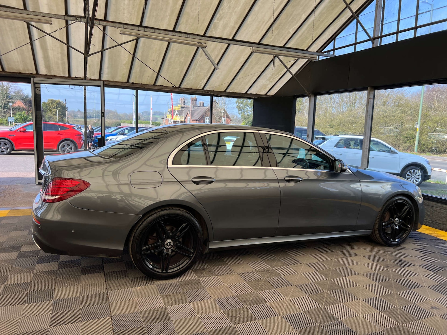 Used Mercedes-Benz E Class 2018 for sale - 77979870: Photo 9