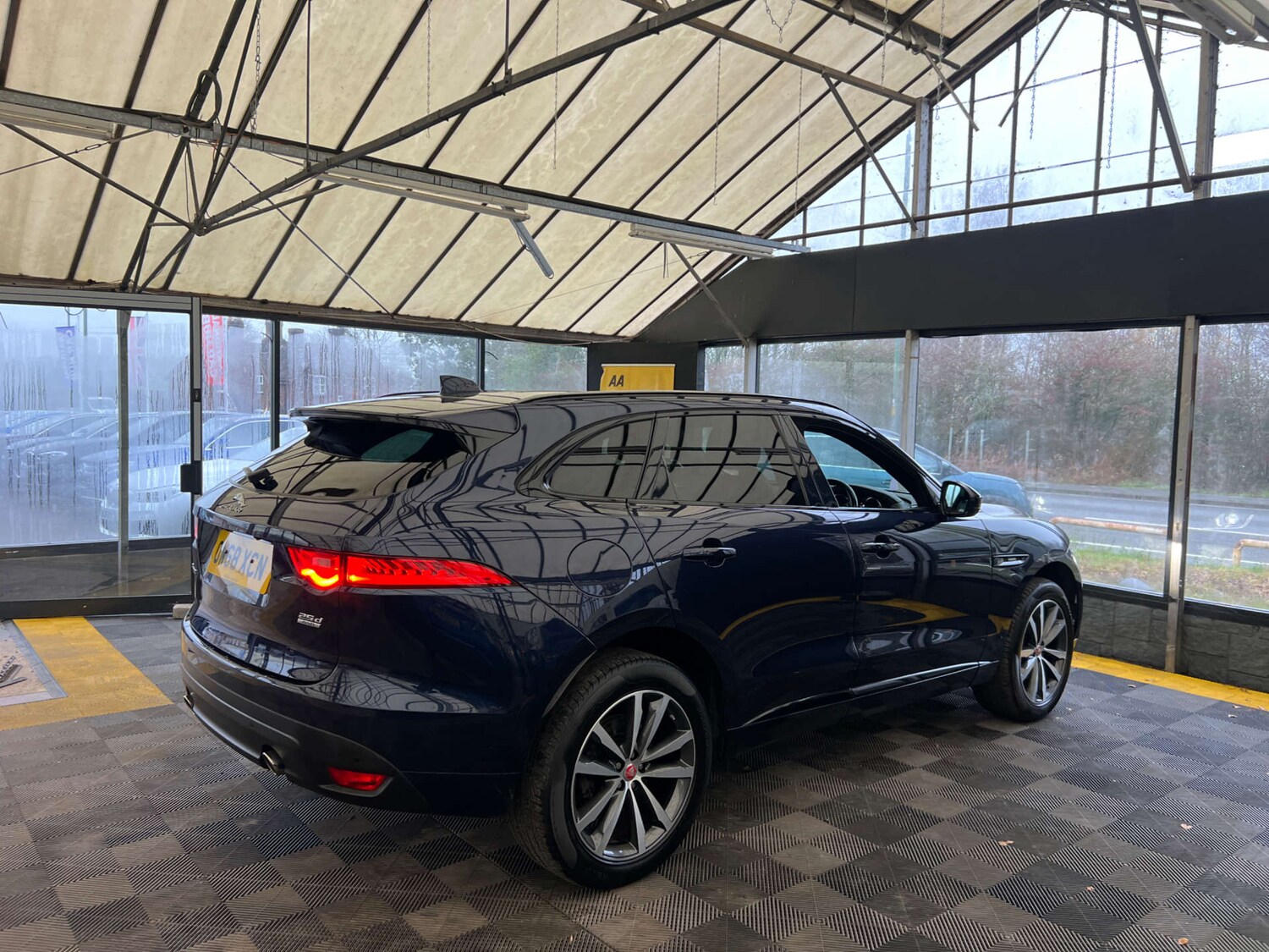 Used Jaguar F-Pace 2019 for sale - 77431845: Photo 7