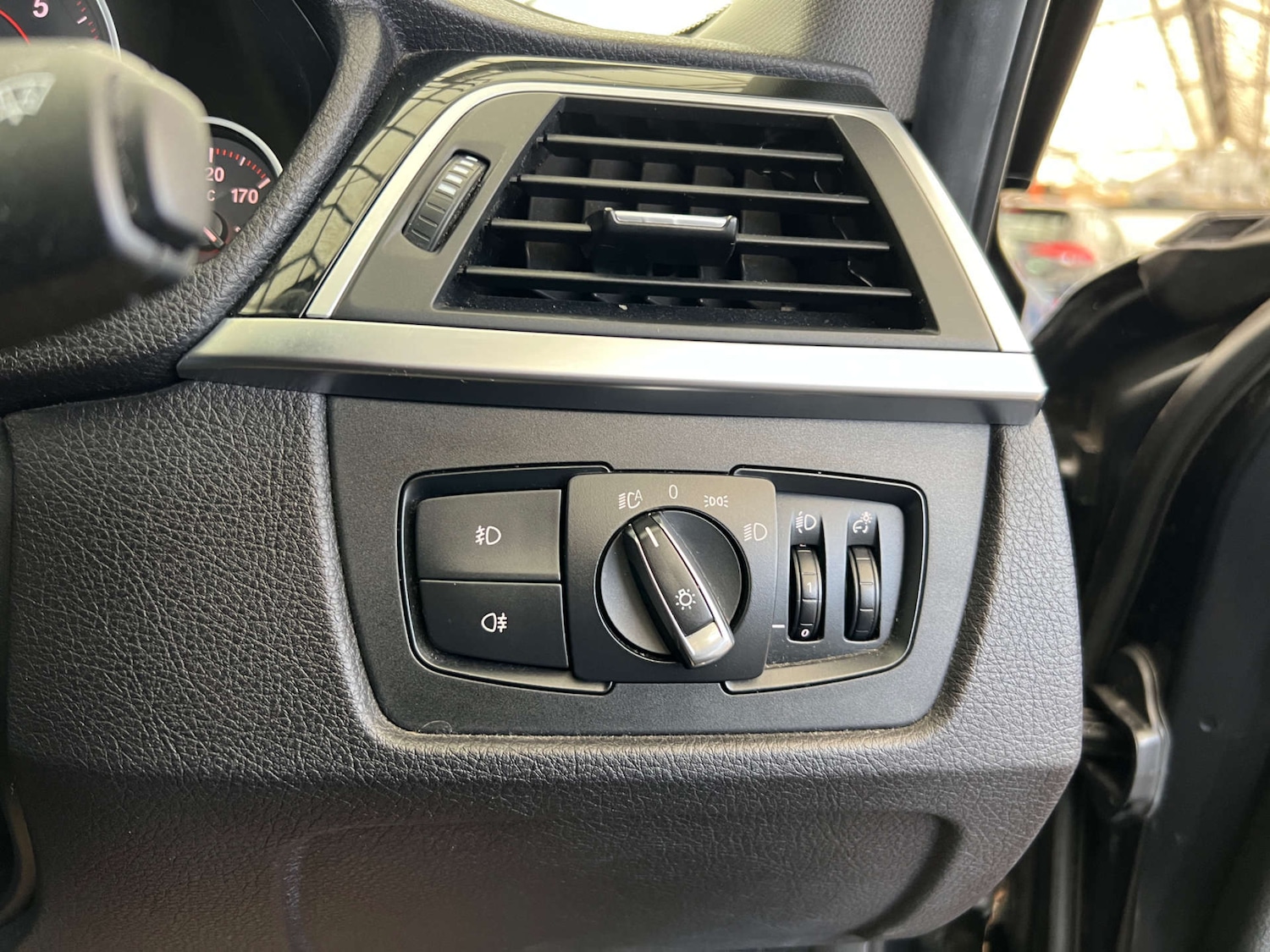 Used BMW 3 Series 2016 for sale - 76097158: Photo 16