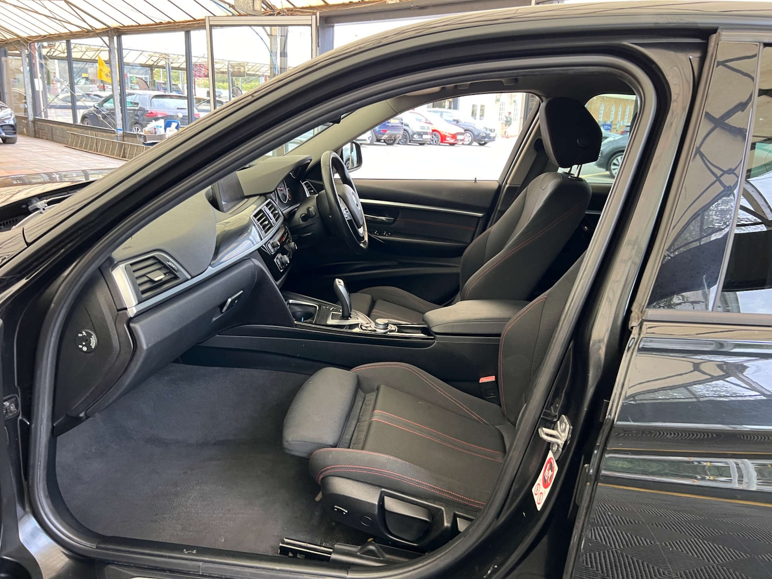 Used BMW 3 Series 2016 for sale - 76097158: Photo 28