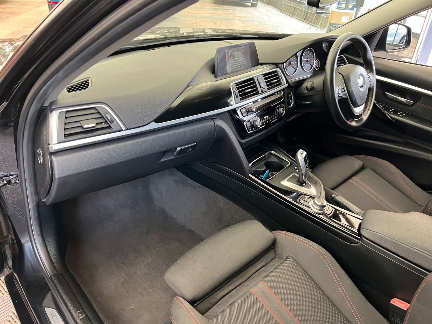 Used BMW 3 Series 2016 for sale - 76097158: Photo 30