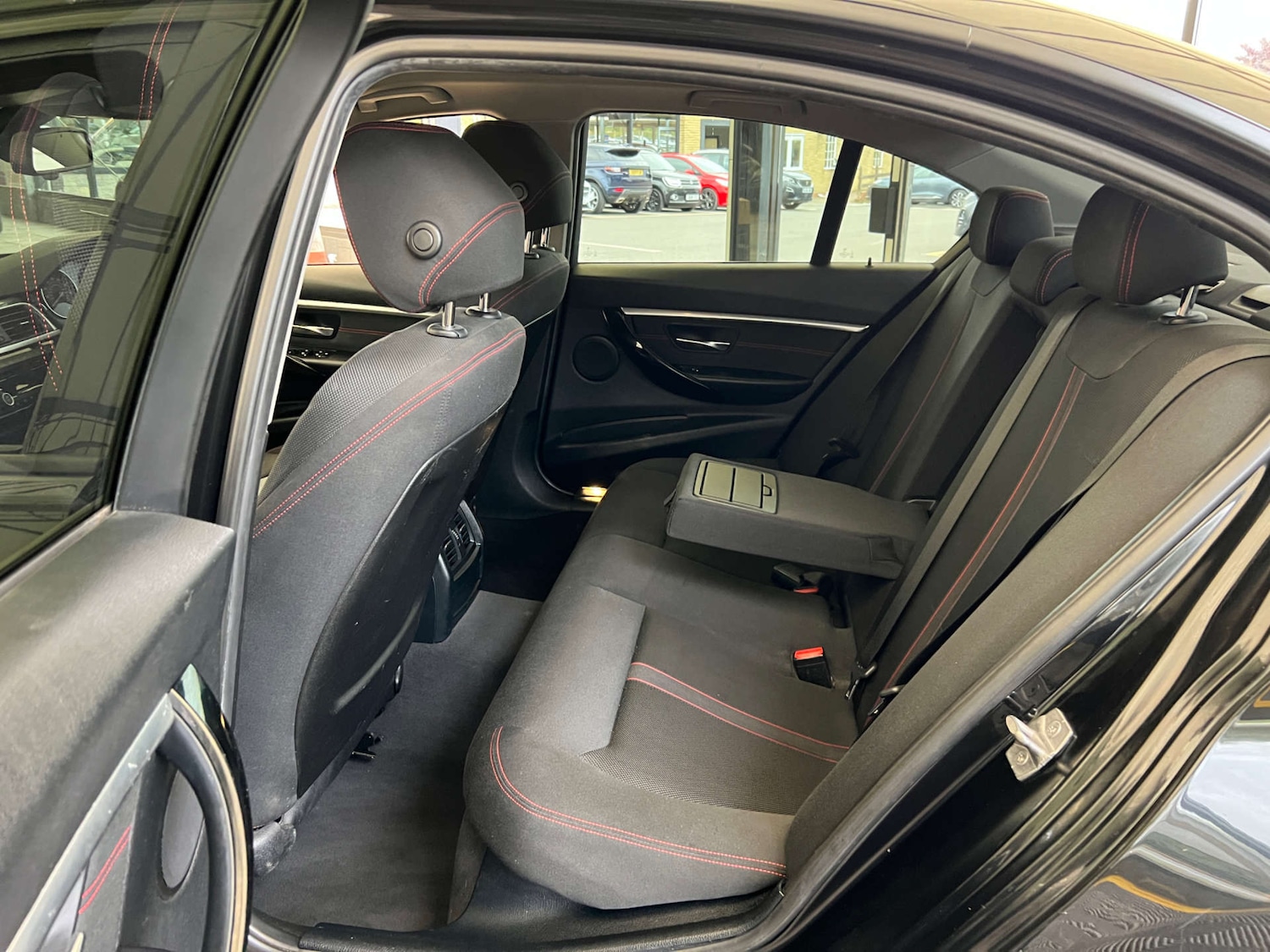 Used BMW 3 Series 2016 for sale - 76097158: Photo 31