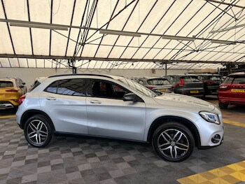 Used Mercedes-Benz GLA 2019 for sale - 79463767: Photo