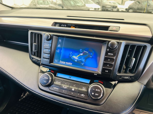 Used Toyota RAV4 2016 for sale - 75617395: Photo 19