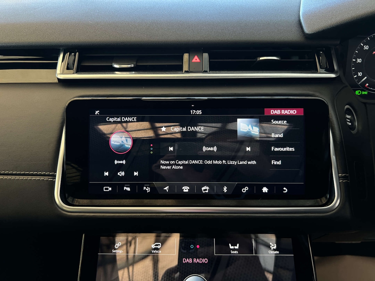 Used Land Rover Range Rover Velar 2018 for sale - 77945410: Photo 21