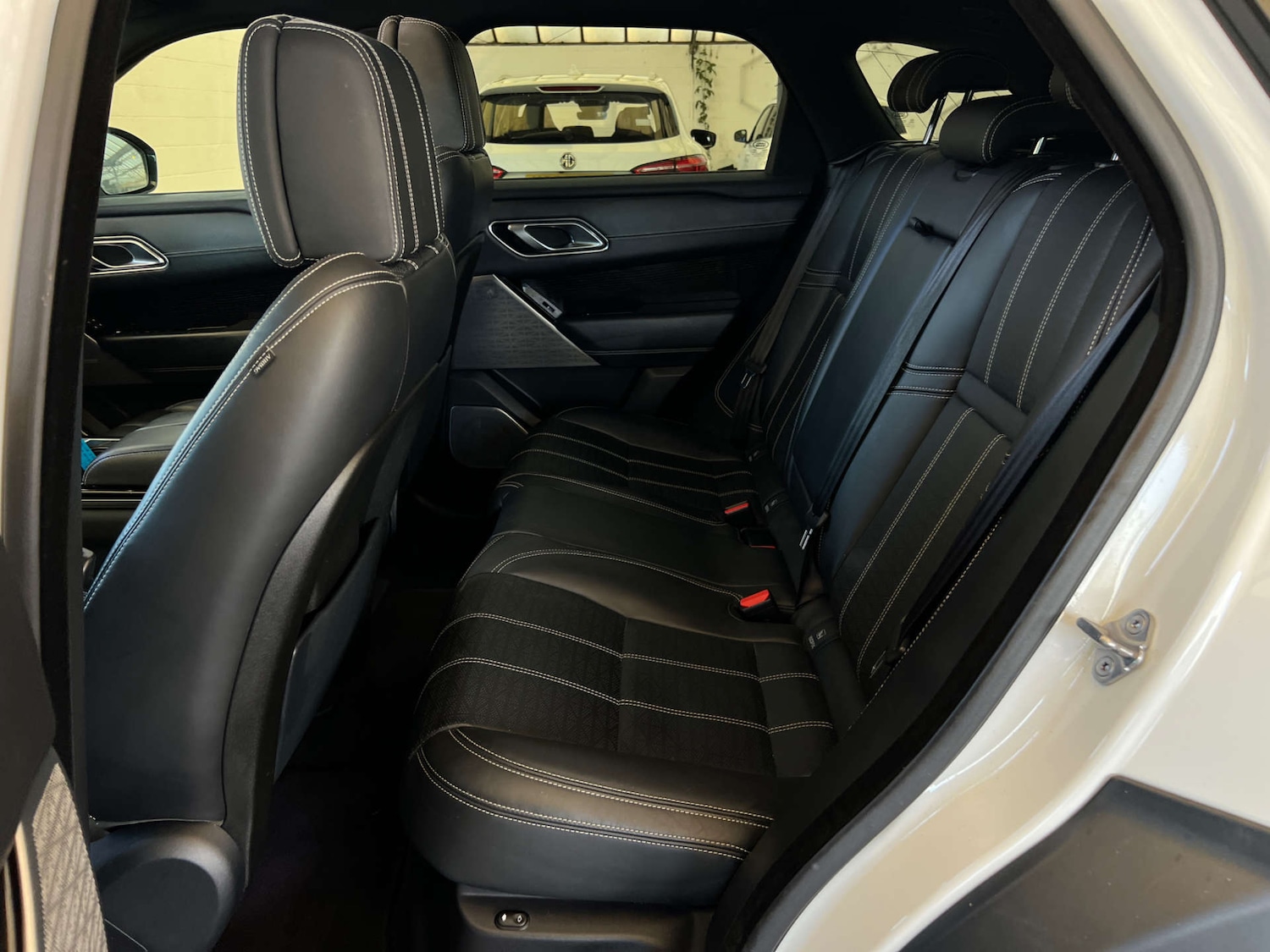 Used Land Rover Range Rover Velar 2018 for sale - 77945410: Photo 28