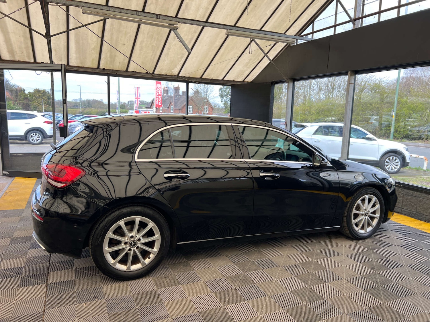 Used Mercedes-Benz A-Class 2018 for sale - 78070970: Photo 9