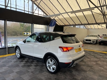 Used SEAT Arona 2019 for sale - 77168095: Photo