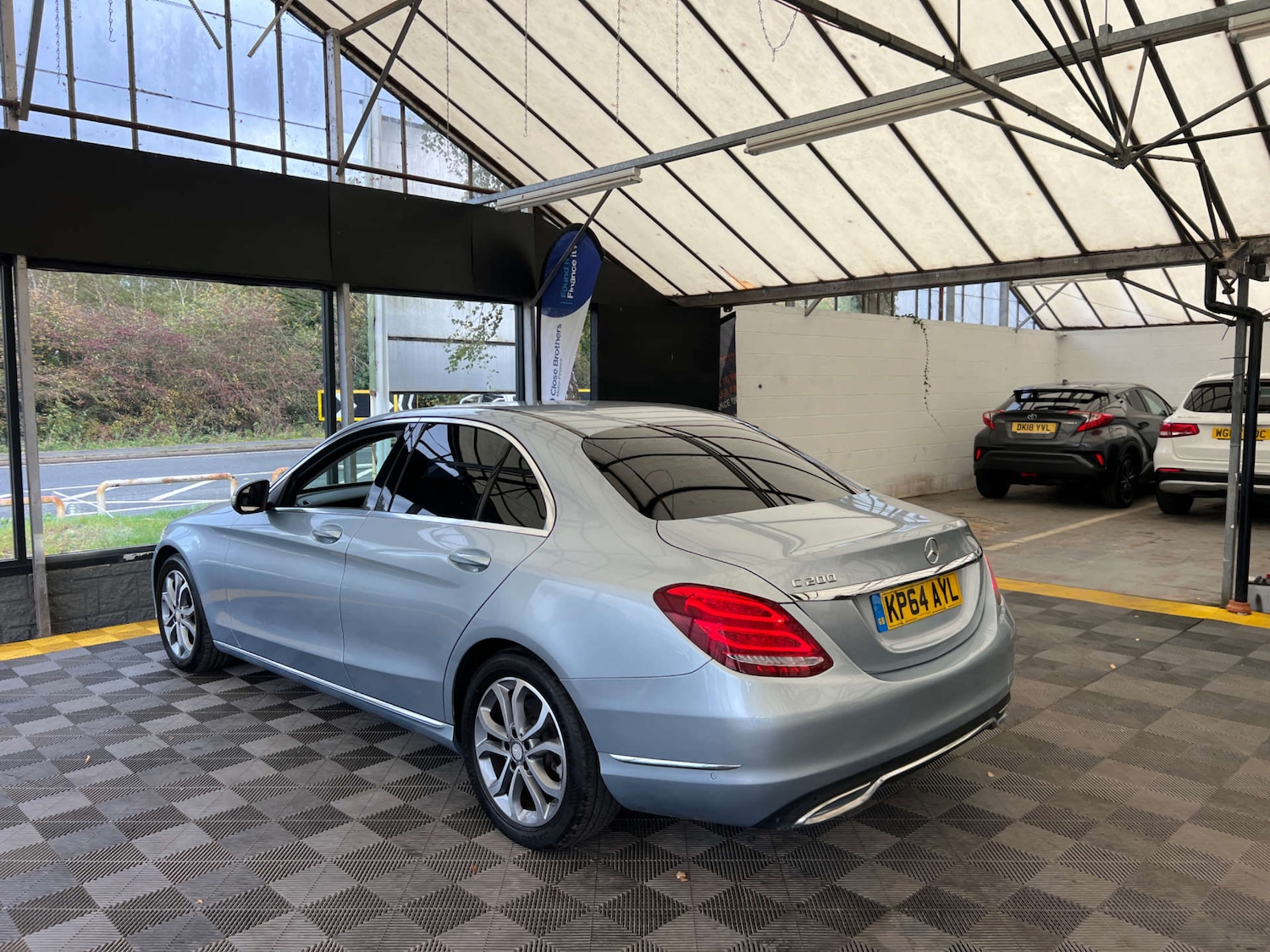 Used Mercedes-Benz C Class 2015 for sale - 76531555: Photo 5