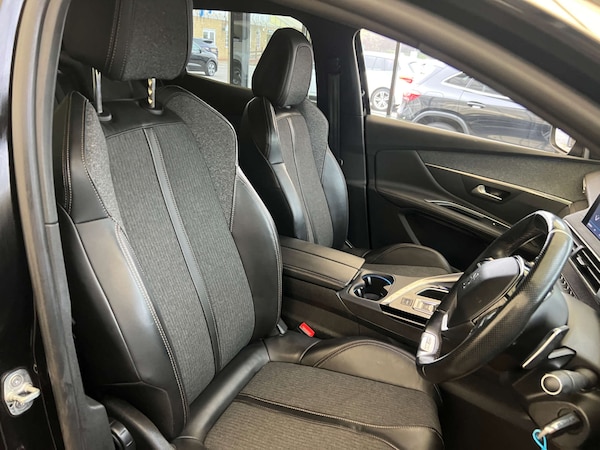 Used Peugeot 3008 2018 for sale - 76253844: Photo 11