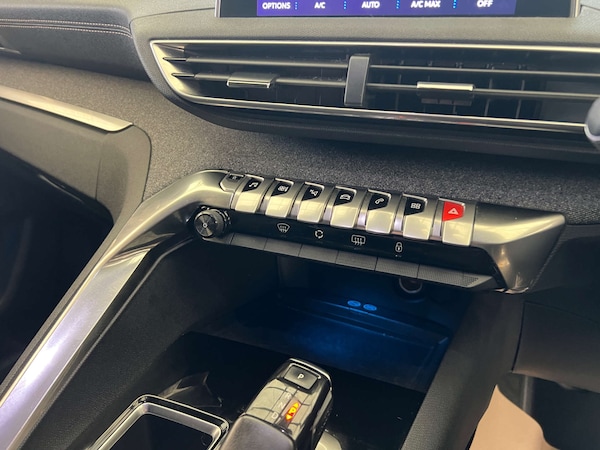Used Peugeot 3008 2018 for sale - 76253844: Photo 18