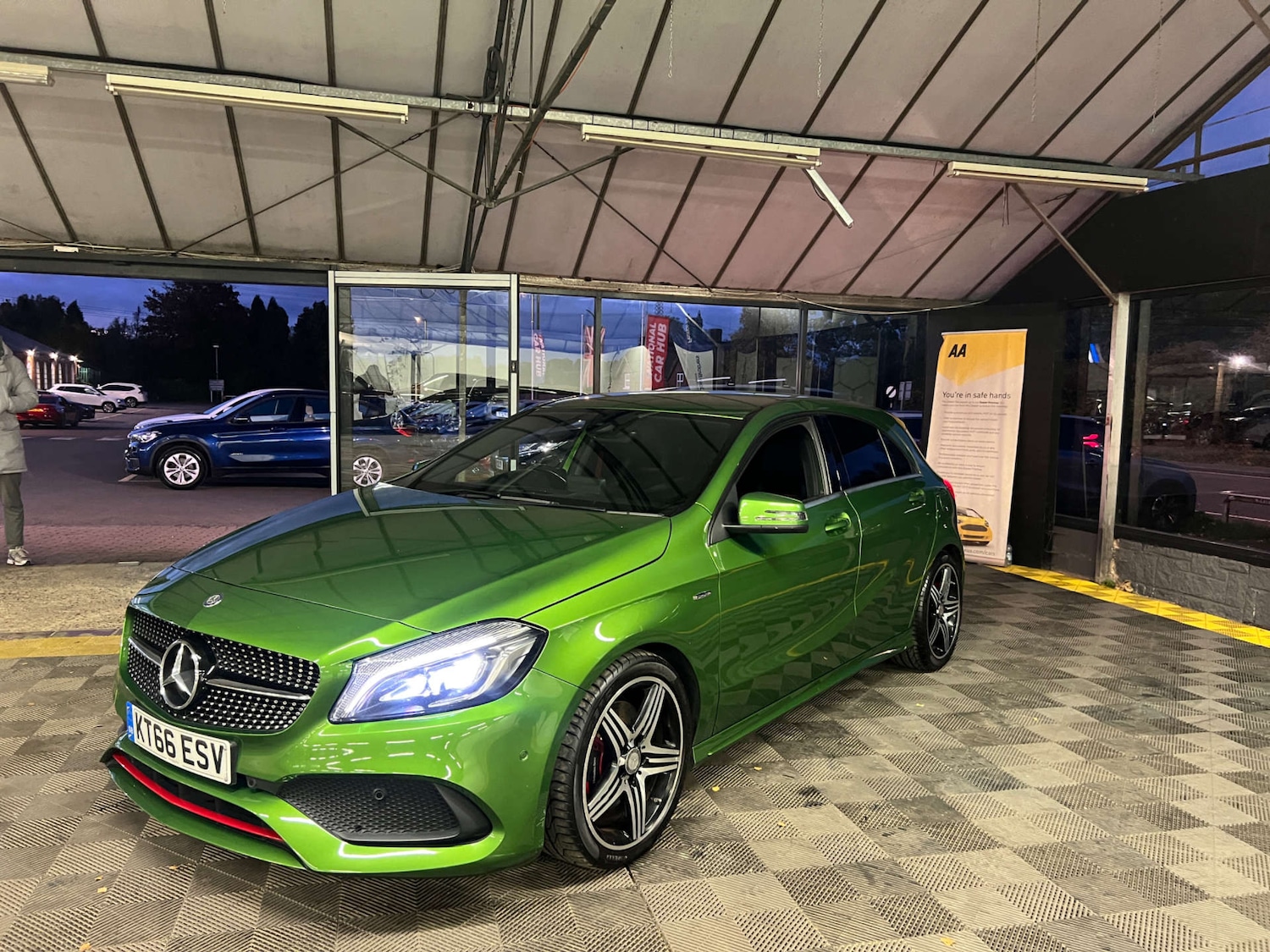 Used Mercedes-Benz A-Class 2017 for sale - 76339962: Photo 3