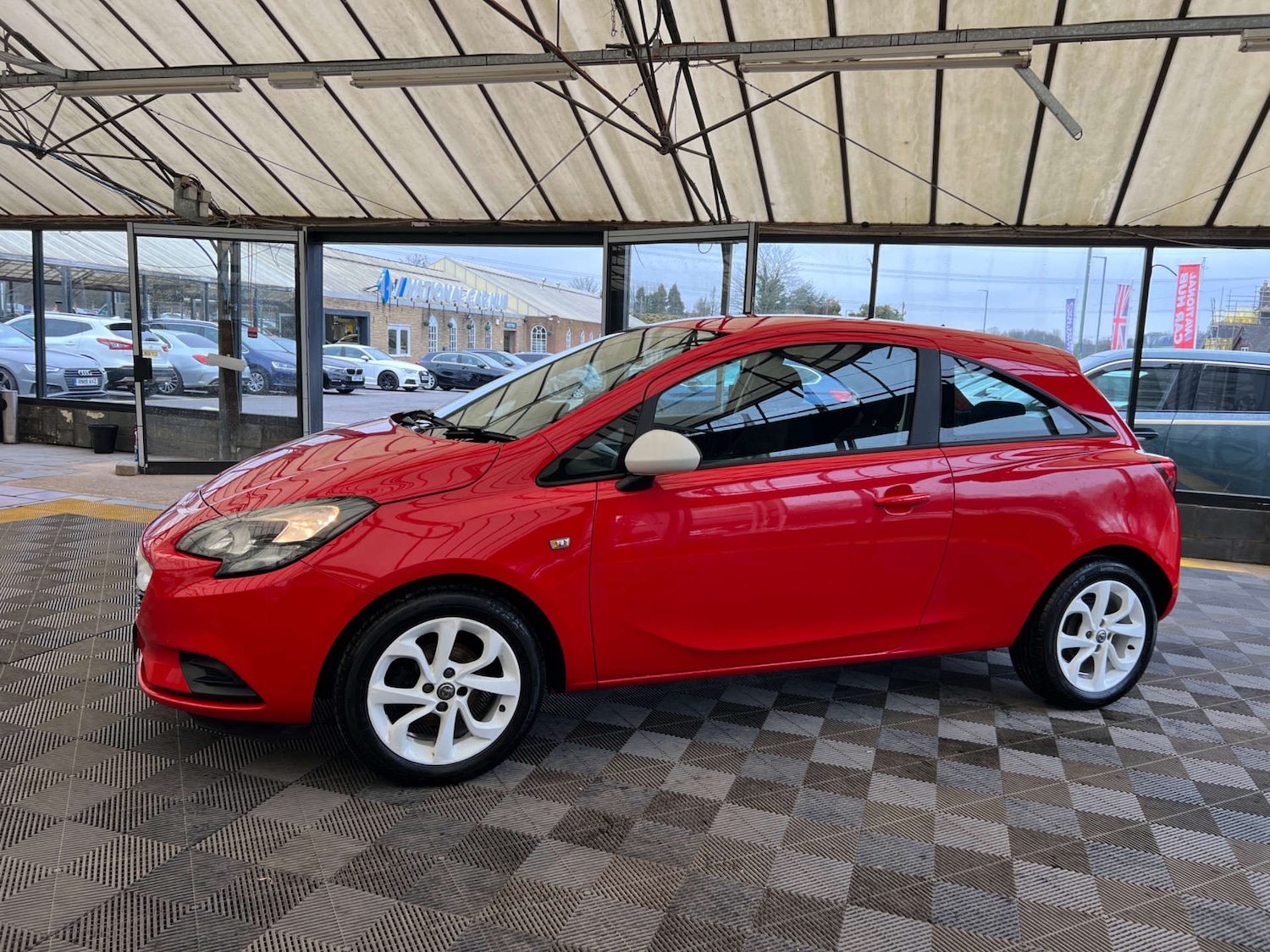 Used Vauxhall Corsa 2015 for sale - 77789083: Photo 4