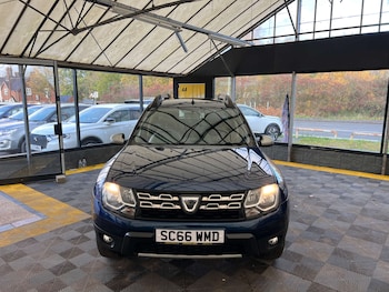 Used Dacia Duster 2016 for sale - 76509349: Photo