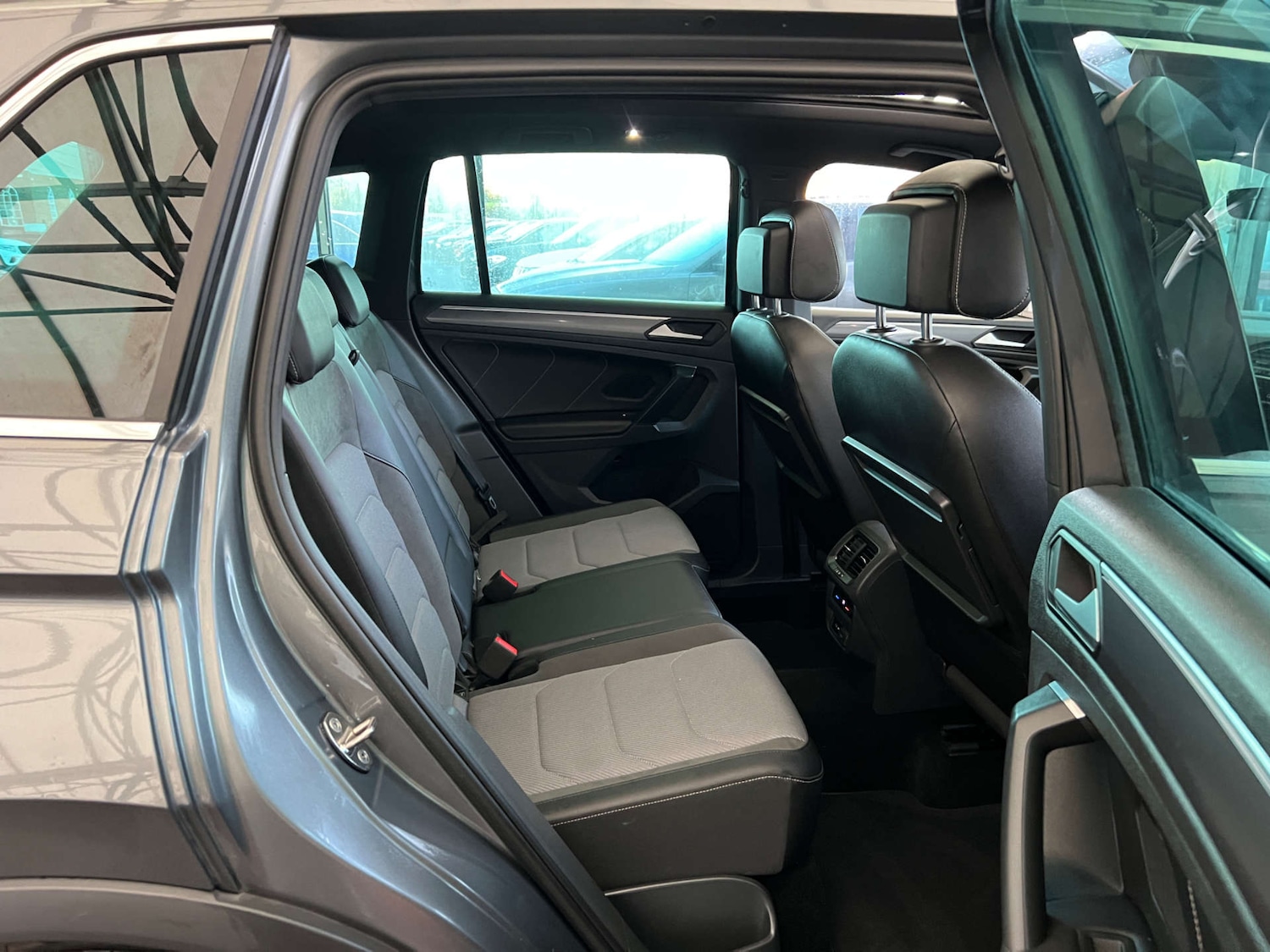 Used Volkswagen Tiguan 2019 for sale - 76941035: Photo 29