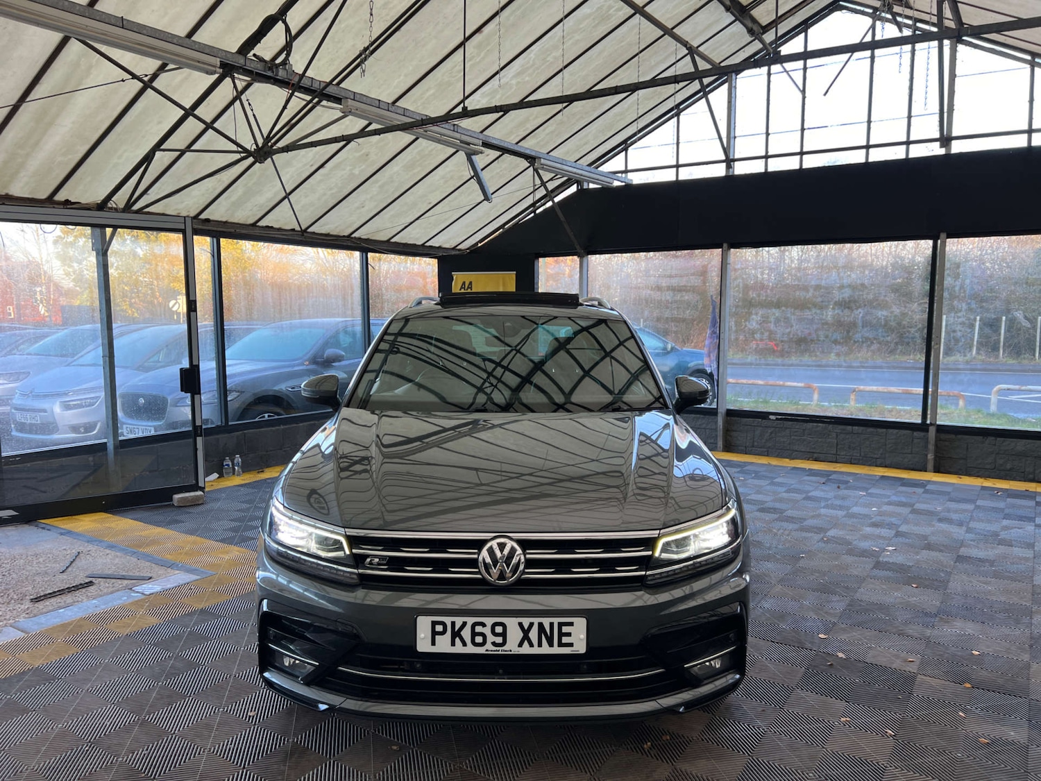 Used Volkswagen Tiguan 2019 for sale - 76941035: Photo 3