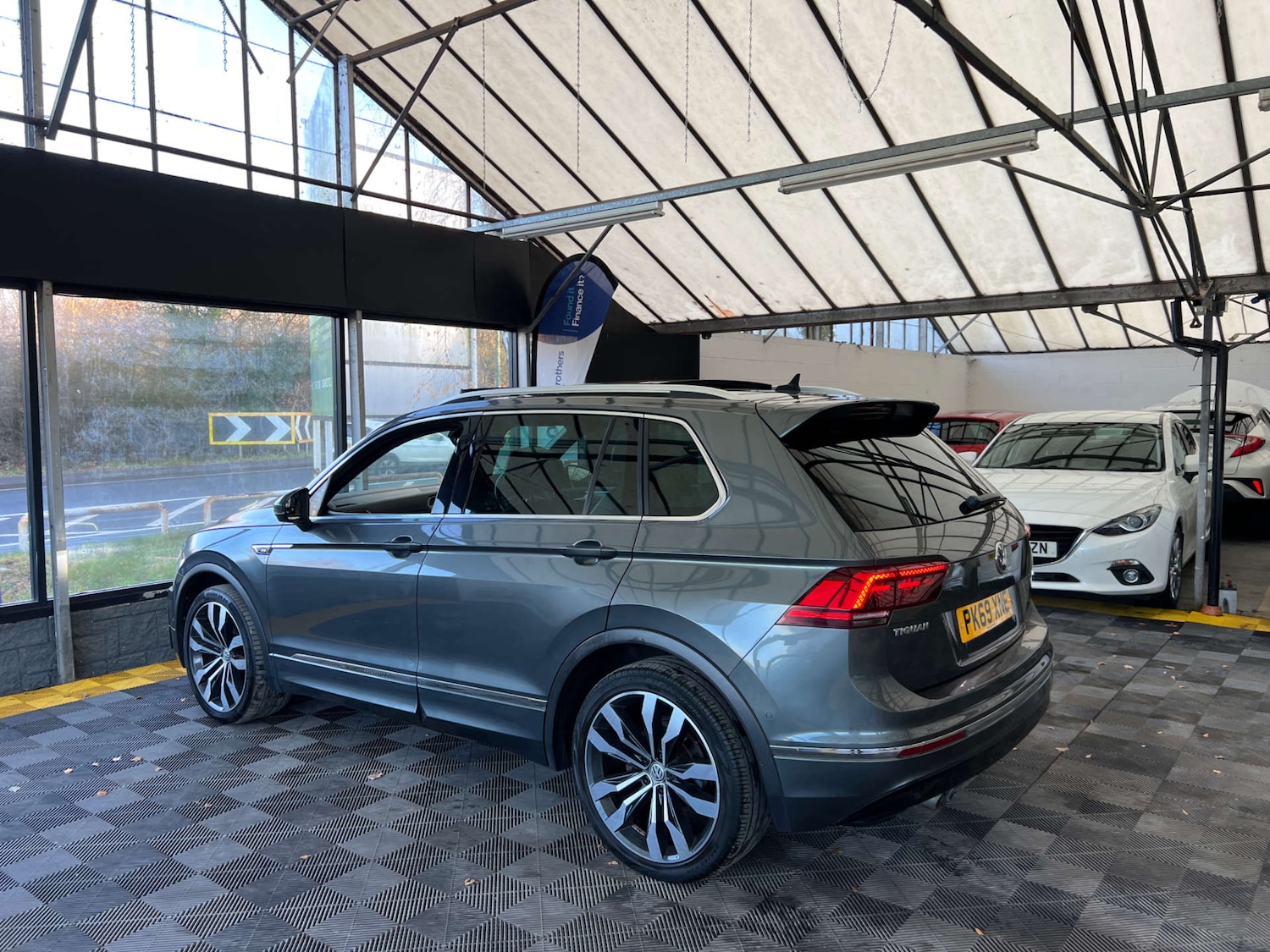 Used Volkswagen Tiguan 2019 for sale - 76941035: Photo 5