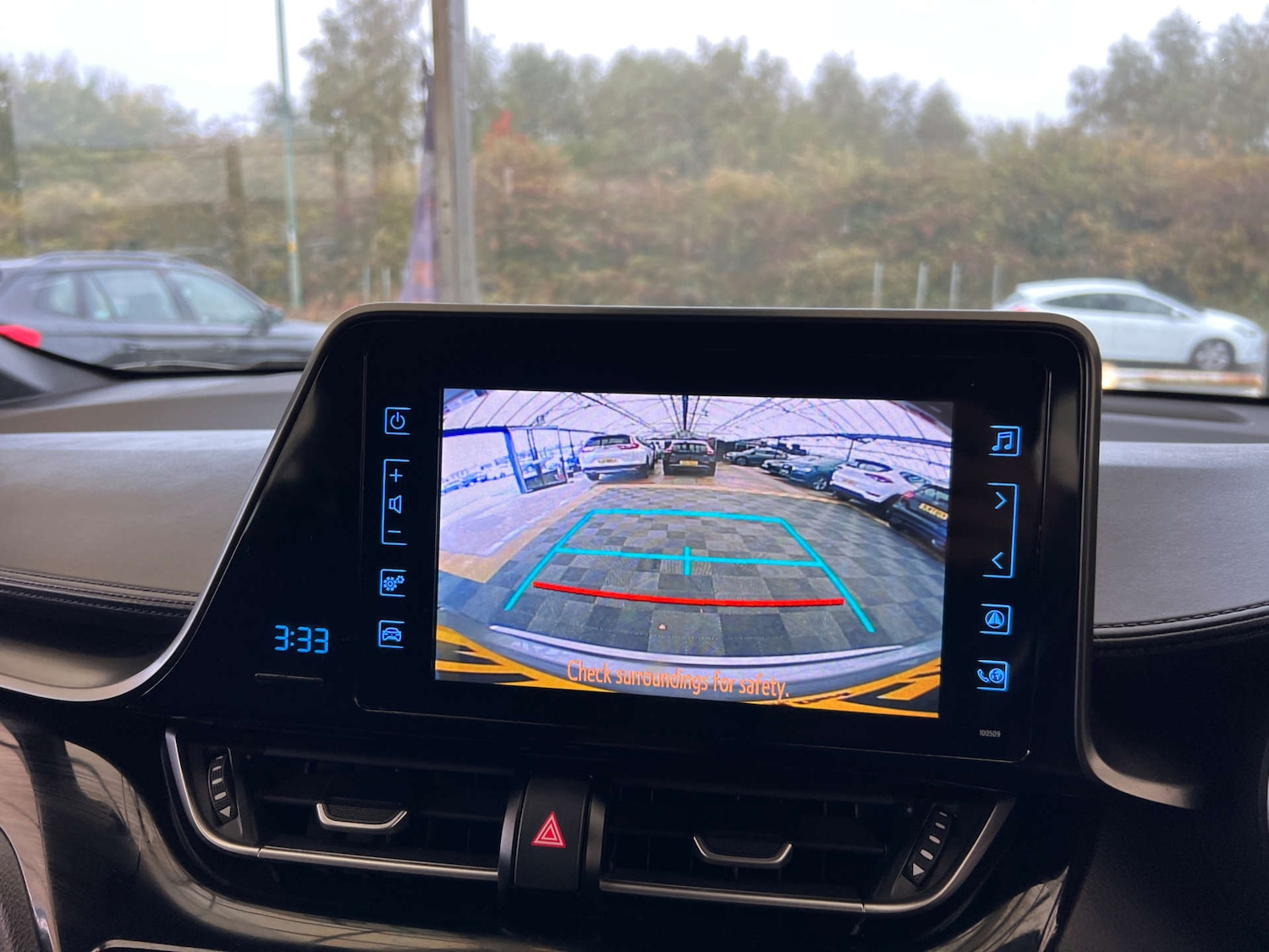 Used Toyota C-HR 2018 for sale - 76252729: Photo 19