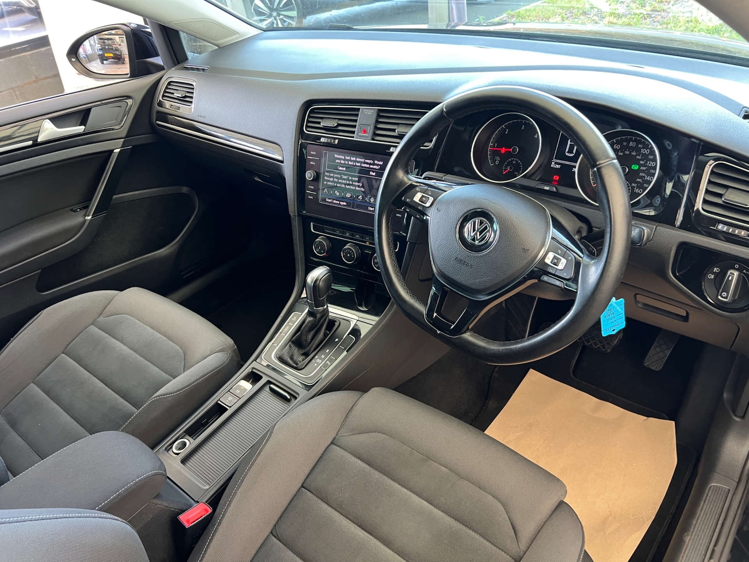 Used Volkswagen Golf 2017 for sale - 76412610: Photo 12