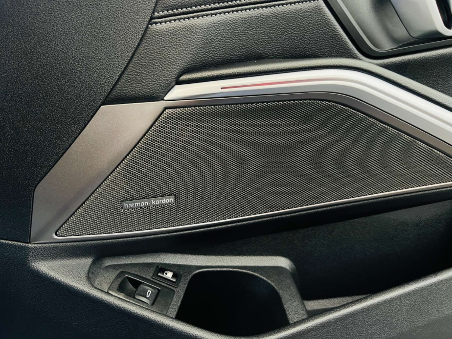 Used BMW 3 Series 2021 for sale - 77326078: Photo 17