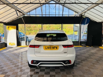 Used Jaguar E-Pace 2019 for sale - 75947266: Photo